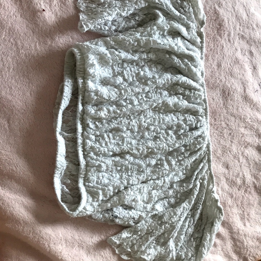 White lace crop top from forever 21